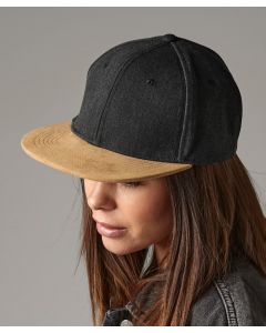 Beechfield Flat Peak Faux Suede Snapback Cap – Retro Style, Lightweight Canvas Build