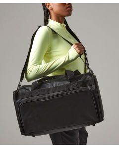 Quadra Advertising Holdall – Detachable Adjustable Shoulder Strap, Zippered Front Pocket, Internal Baseboard, Protective Base Feet