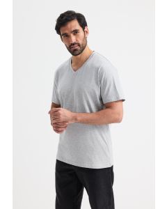Uneek Clothing Classic V Neck T-Shirt – Premium Cotton Staple, Twin Needle Stitching on Neck and Shoulder, V Neck