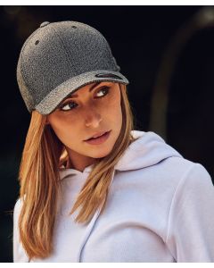 Flexfit Melange Cap – Classic Structured Fit, Modern Texture, Woven Fabric, Delicate Structure