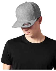 Flexfit by Yupoong Plain Span Cap – Flat Visor, Structured Crown, Venting Eyelets, Flexfit® Technology